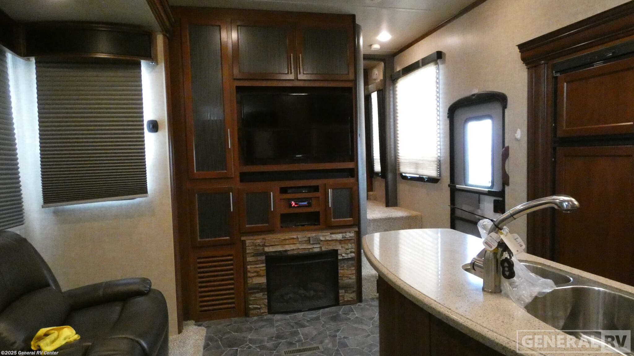 Used 2014 Keystone Fuzion 342 available in Longmont, Colorado