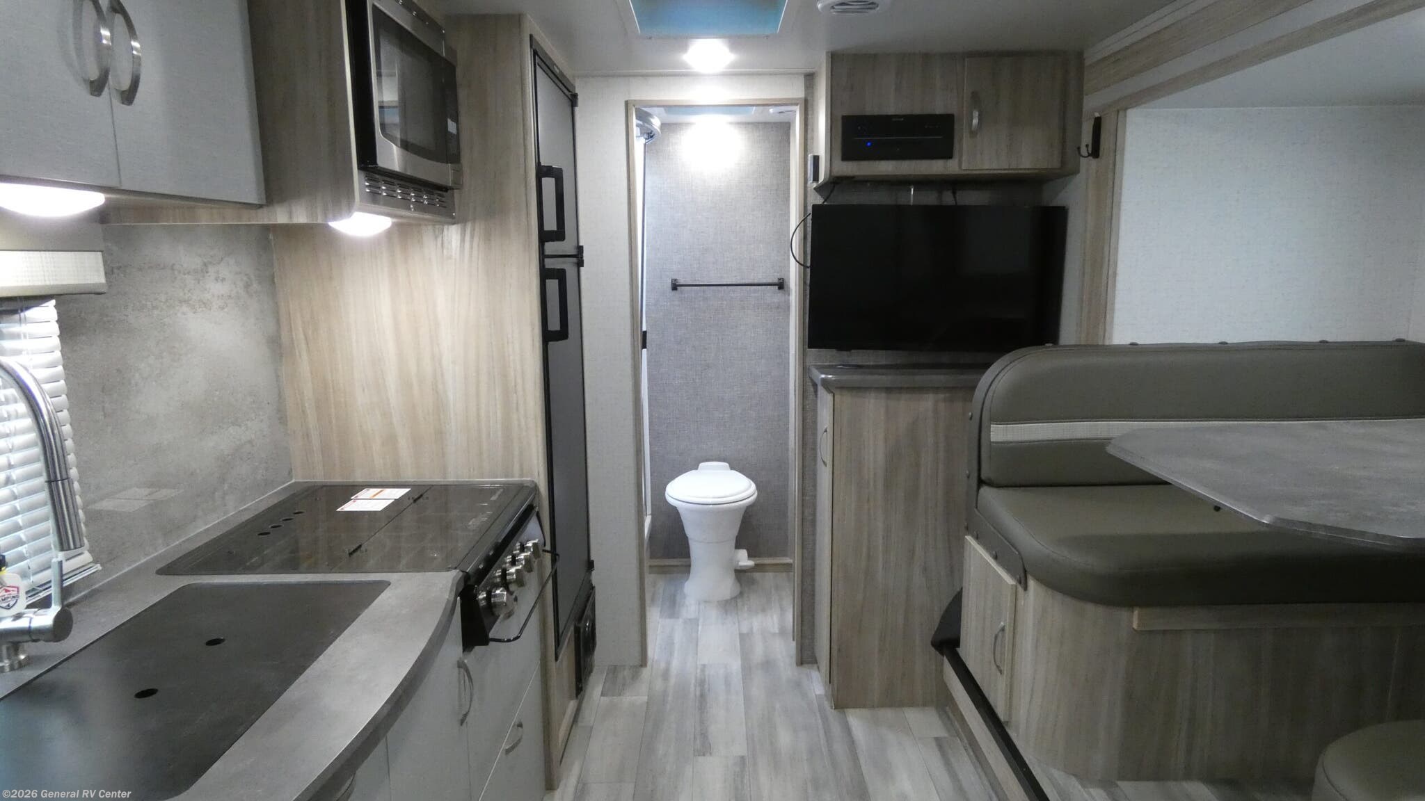 2022 Winnebago Micro Minnie 2108DS - Used Travel Trailer For Sale by General RV Center in Longmont, Colorado