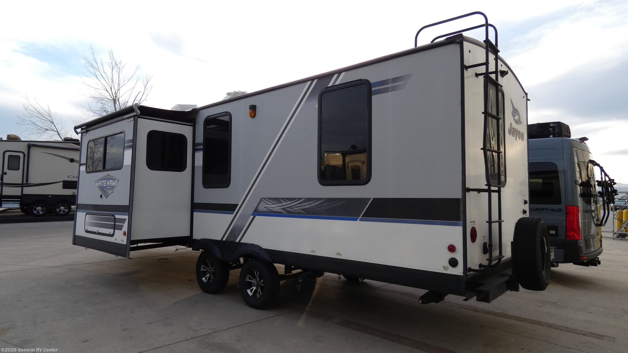 2018 White Hawk 25FK by Jayco from General RV Center in Longmont, Colorado