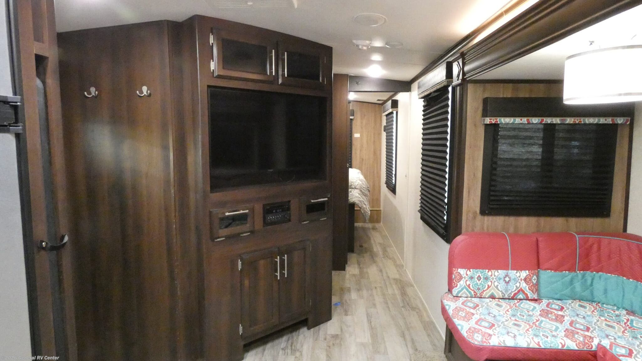 2018 Jayco White Hawk 25FK - Used Travel Trailer For Sale by General RV Center in Longmont, Colorado