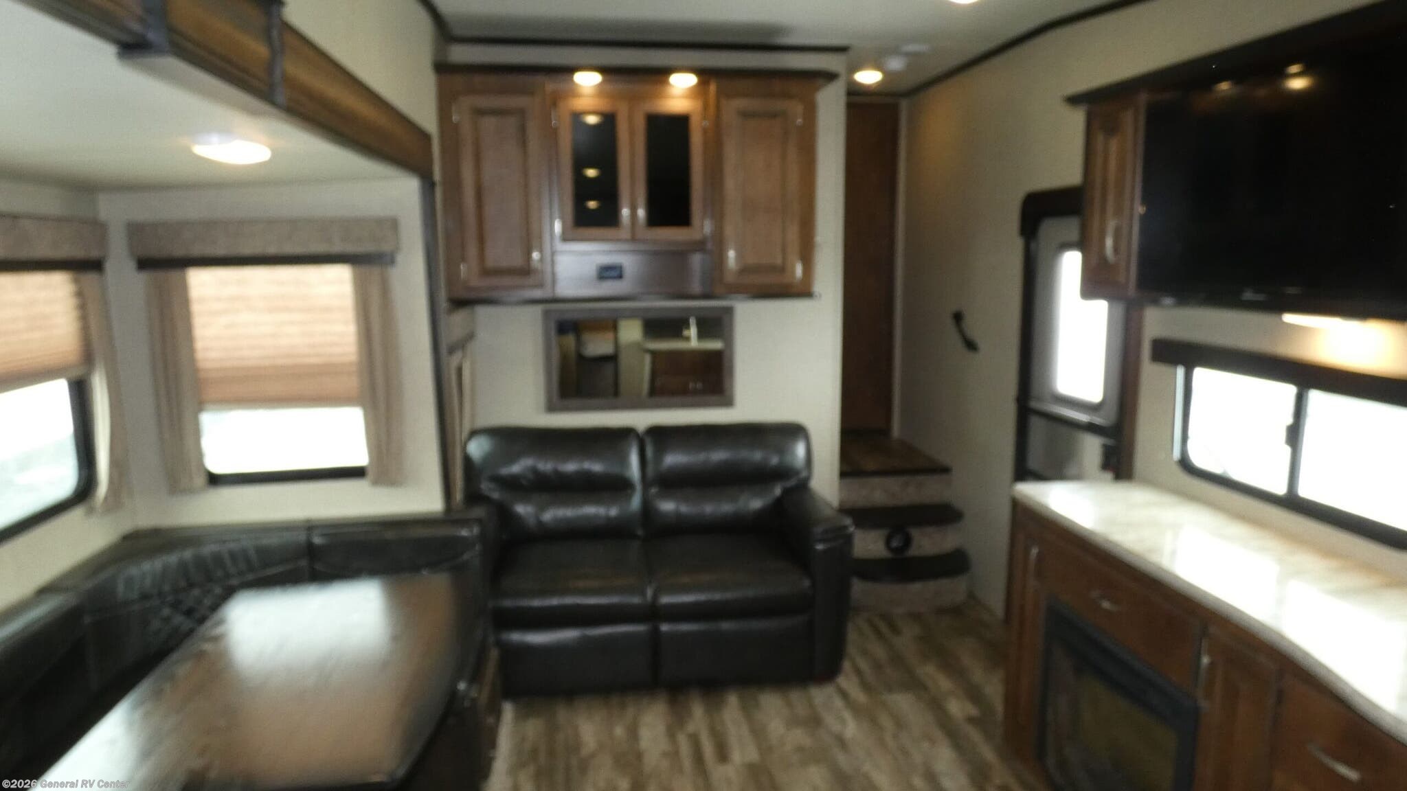 Used 2018 Grand Design Reflection 28BH available in Longmont, Colorado