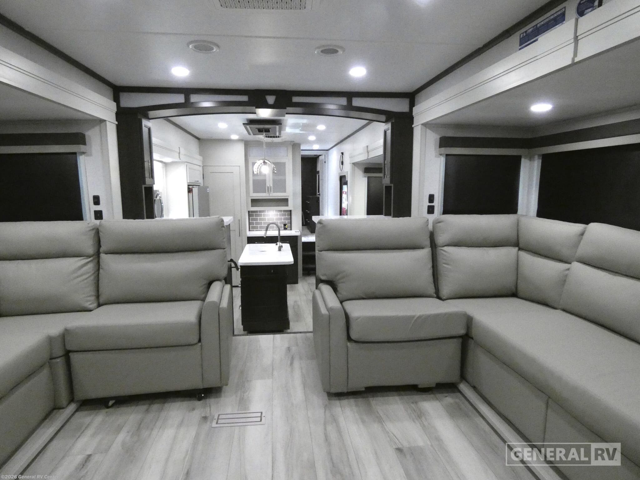 New 2026 Keystone Alpine AVALANCHE 381DL available in Longmont, Colorado