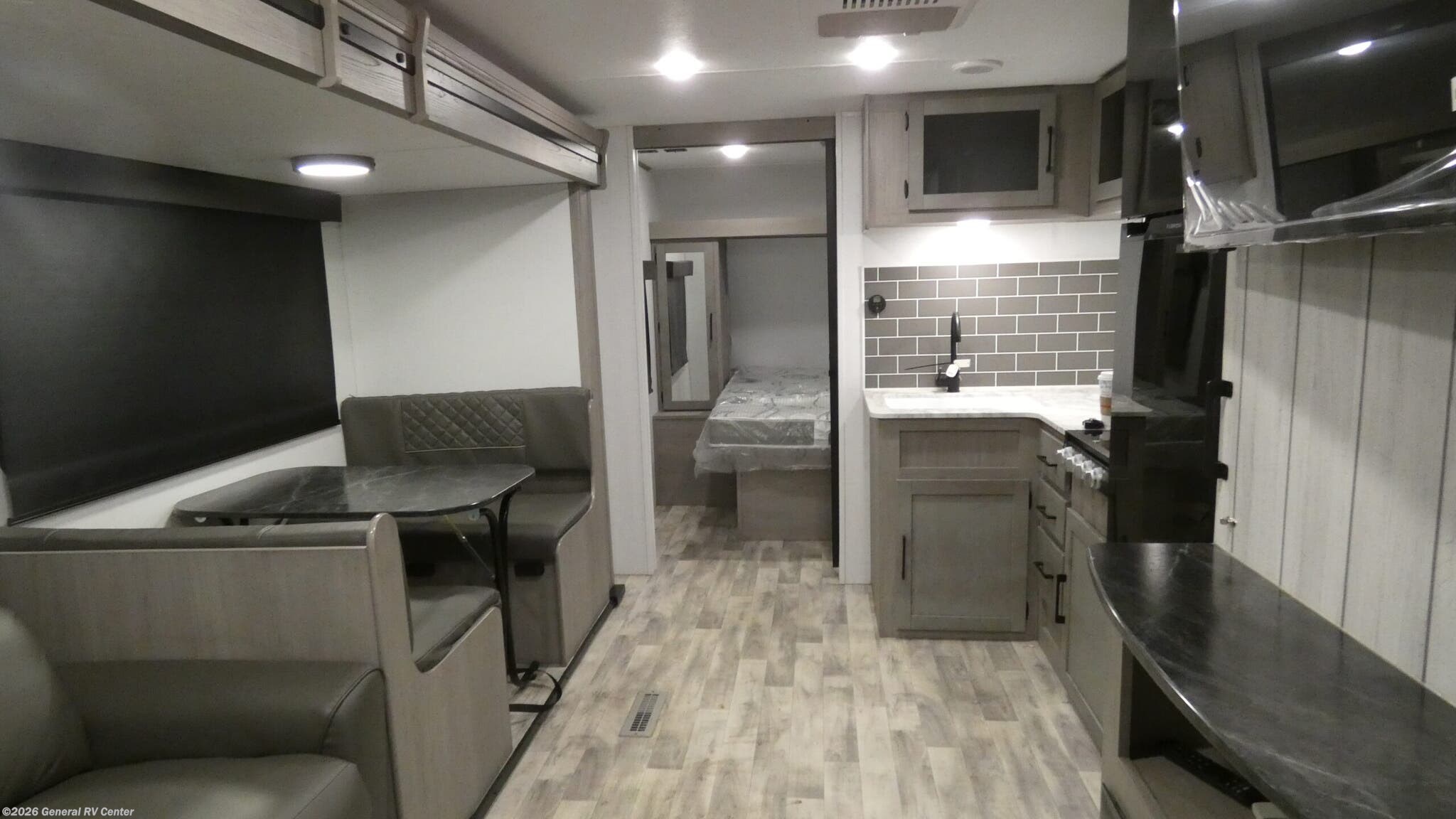 Used 2024 Dutchmen Kodiak SE 26SRB available in Longmont, Colorado