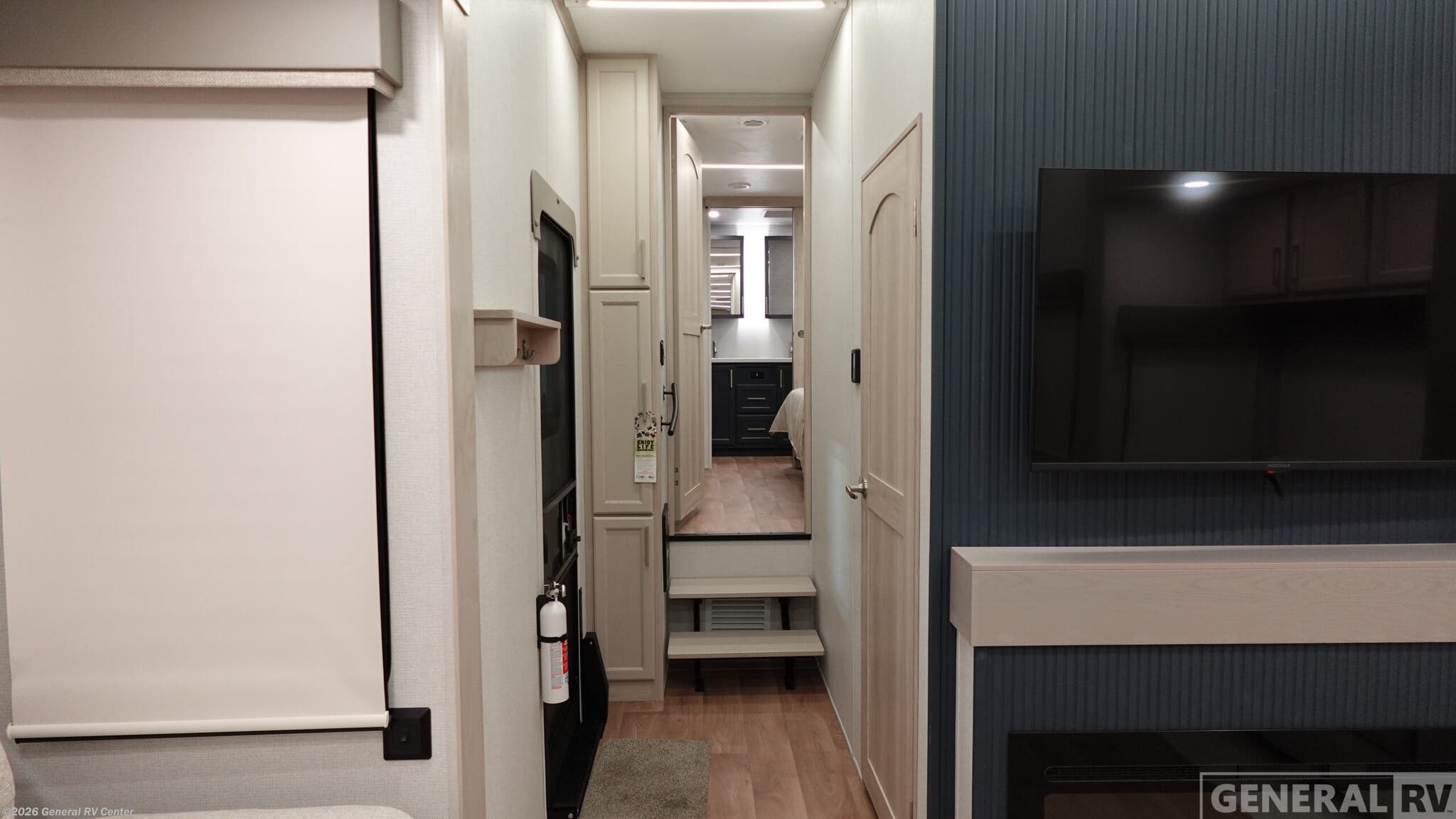 2026 Forest River Columbus 388FKH - New Fifth Wheel For Sale by General RV Center in Longmont, Colorado