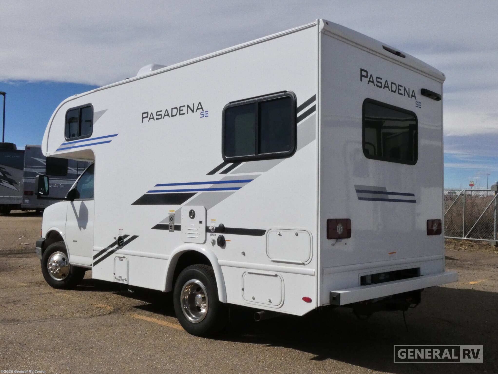 2026 Pasadena SE SE19 Chevy by Thor Motor Coach from General RV Center in Longmont, Colorado