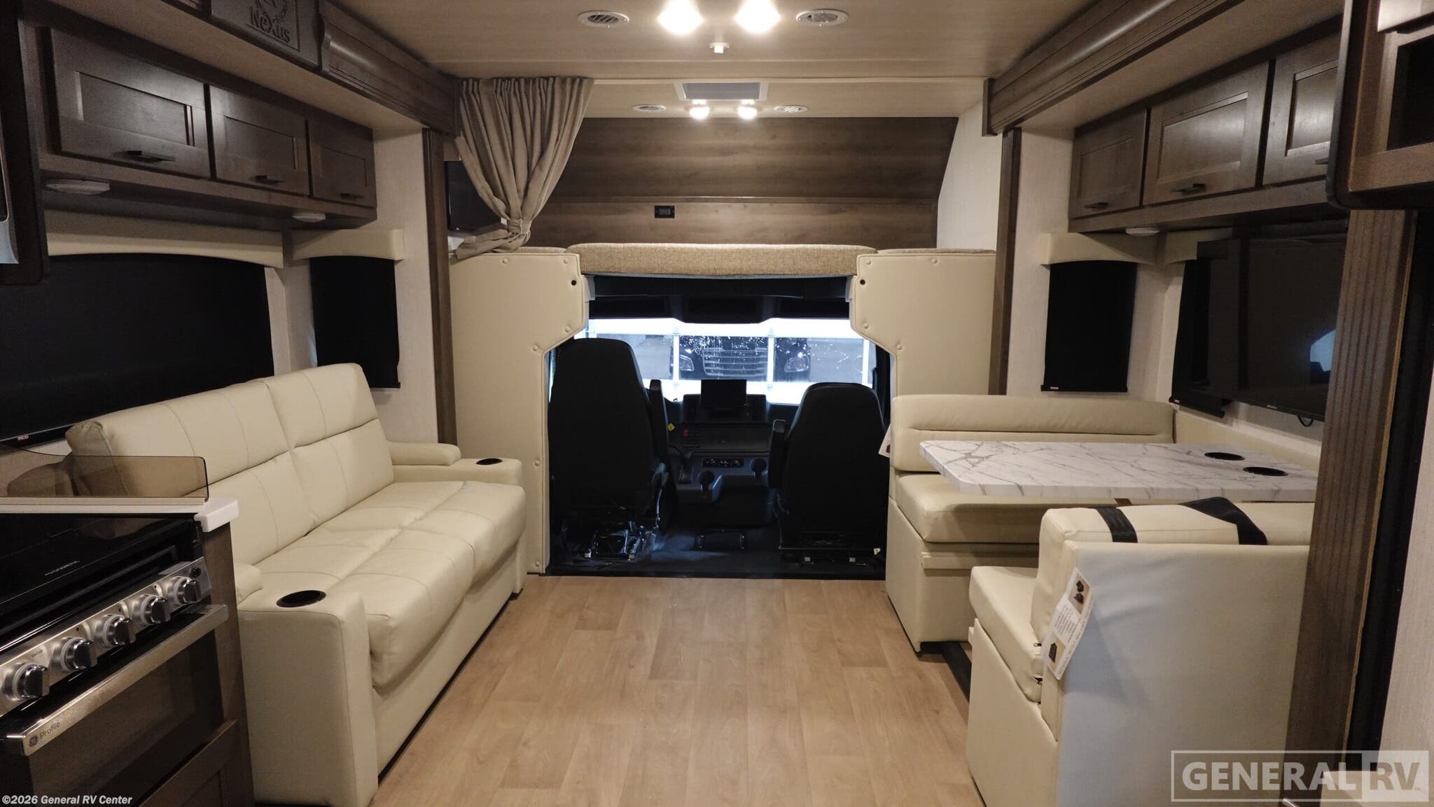 New 2026 Nexus Wraith 33F available in Longmont, Colorado