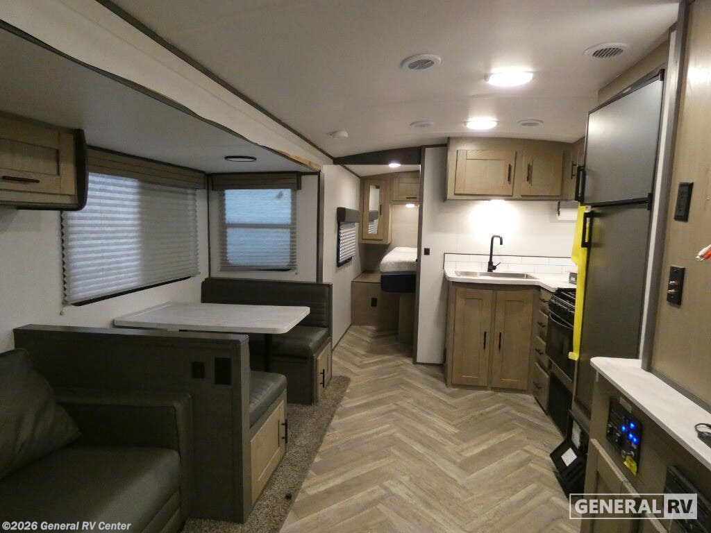 Used 2021 Cruiser RV Shadow Cruiser 277BHS available in Longmont, Colorado