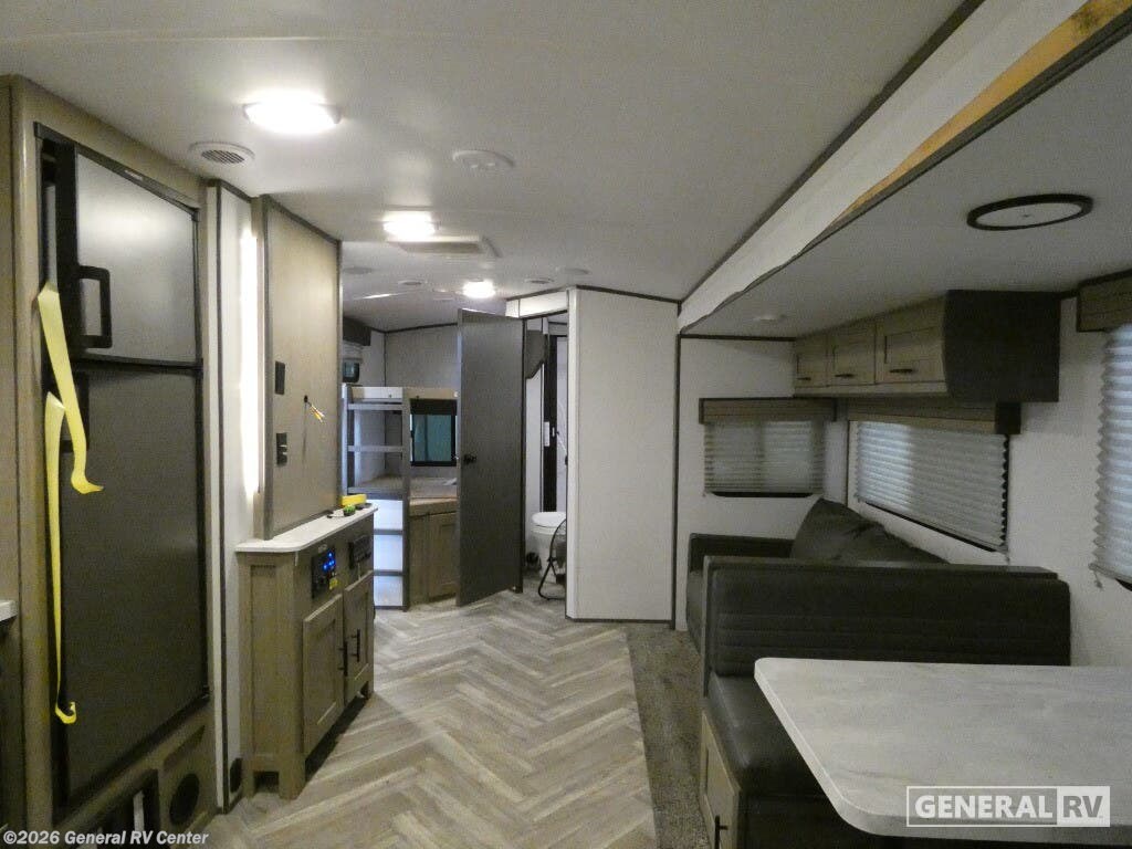 2021 Cruiser RV Shadow Cruiser 277BHS - Used Travel Trailer For Sale by General RV Center in Longmont, Colorado