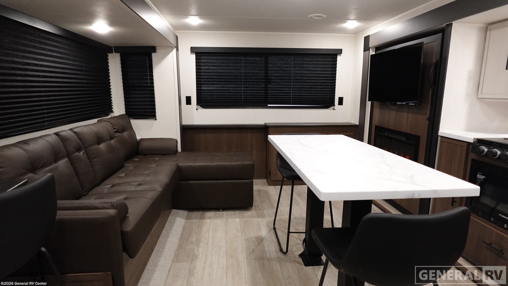 2026 Prime Time Avenger 27REI - New Travel Trailer For Sale by General RV Center in Longmont, Colorado