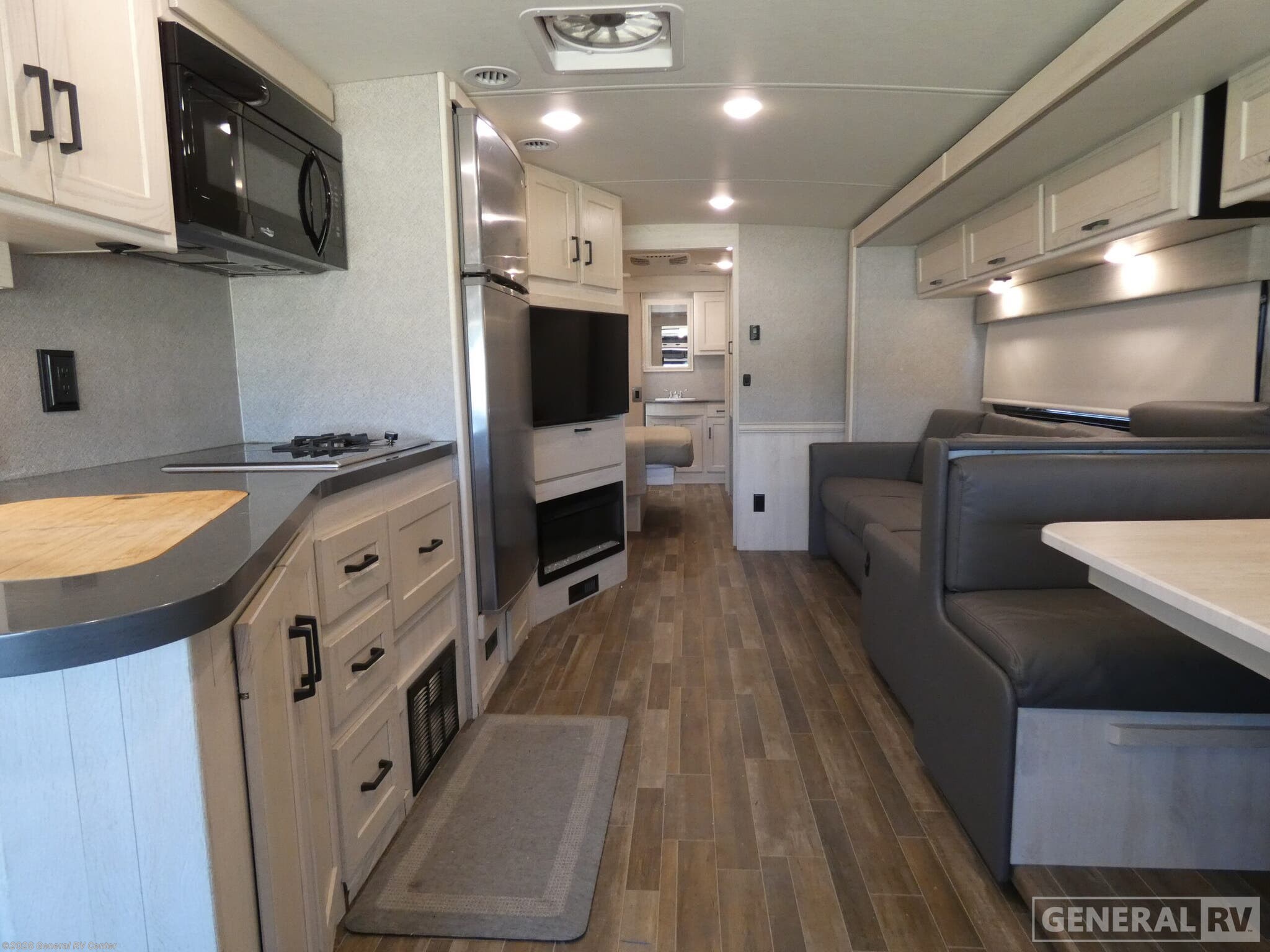 2022 Winnebago Adventurer 35F - Used Class A For Sale by General RV Center in Longmont, Colorado