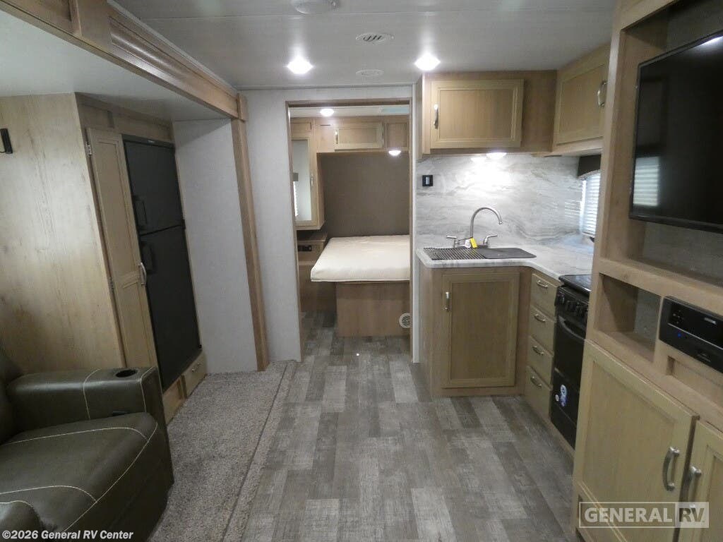Used 2020 Winnebago Minnie 2202RBS available in Longmont, Colorado