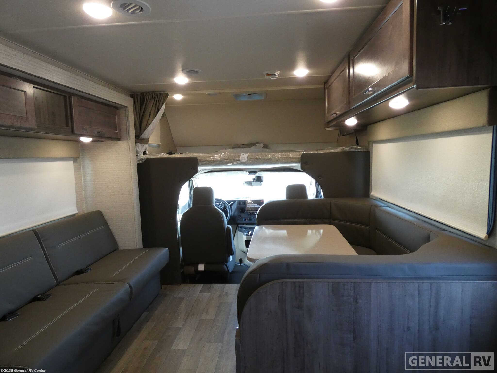New 2026 Winnebago Spirit 31H available in Longmont, Colorado