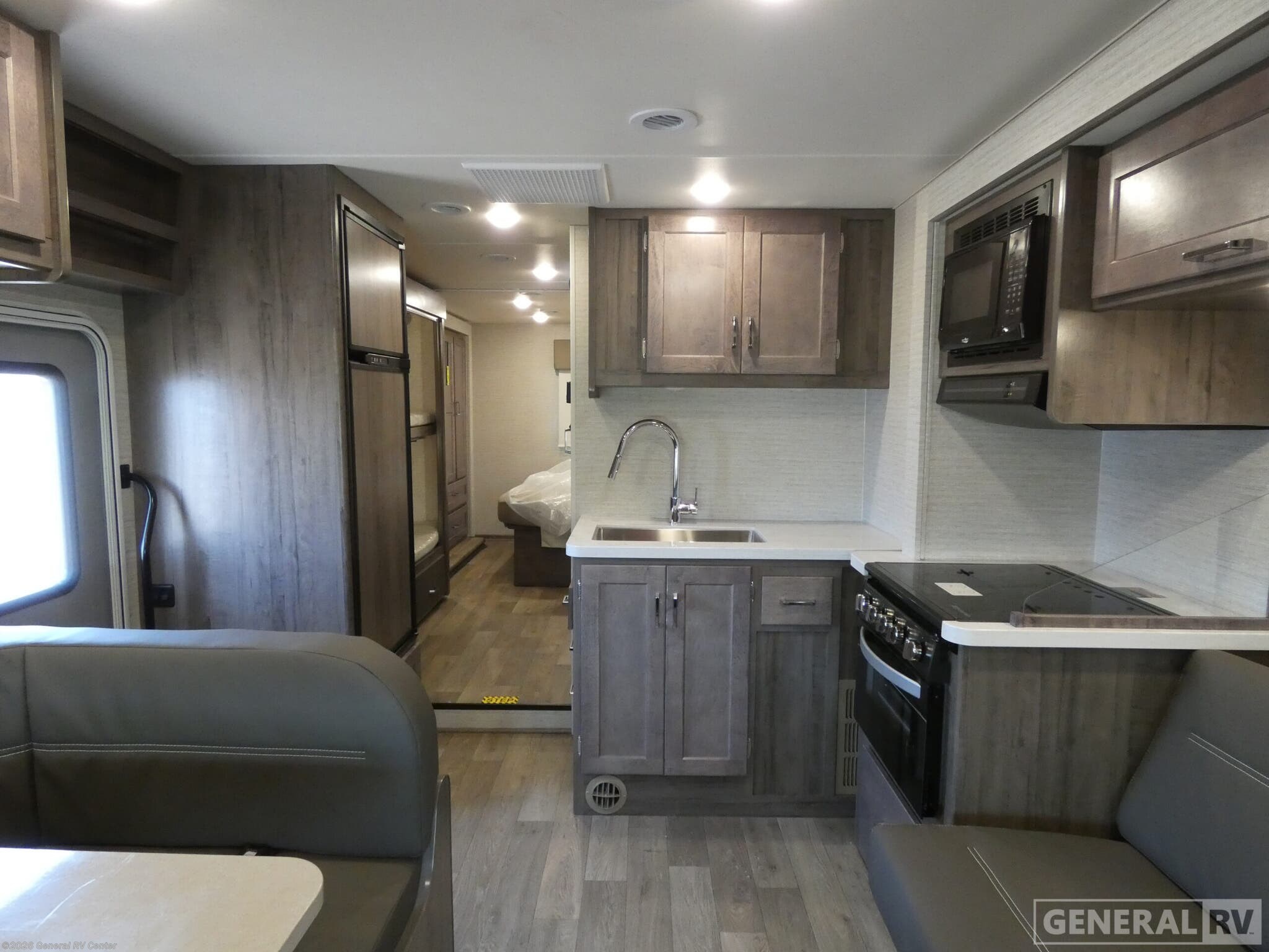 2026 Winnebago Spirit 31H - New Class C For Sale by General RV Center in Longmont, Colorado