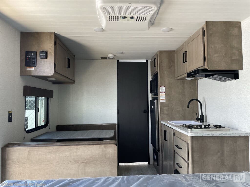 2025 Keystone Springdale 1700FQ - New Travel Trailer For Sale by General RV Center in Longmont, Colorado