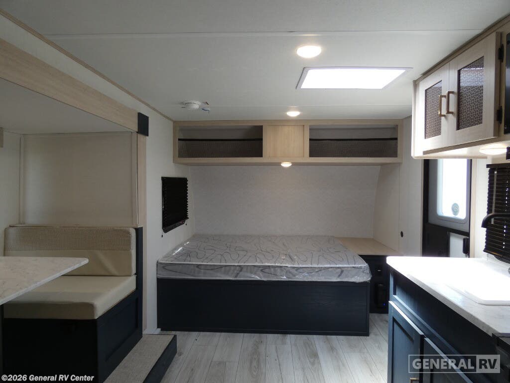 New 2025 Prime Time Avenger 17FQS available in Longmont, Colorado