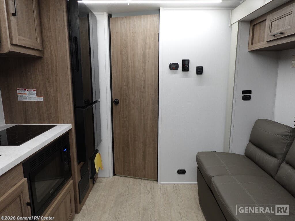 2026 Coachmen Freedom EXPRS 18SE - New Travel Trailer For Sale by General RV Center in Longmont, Colorado