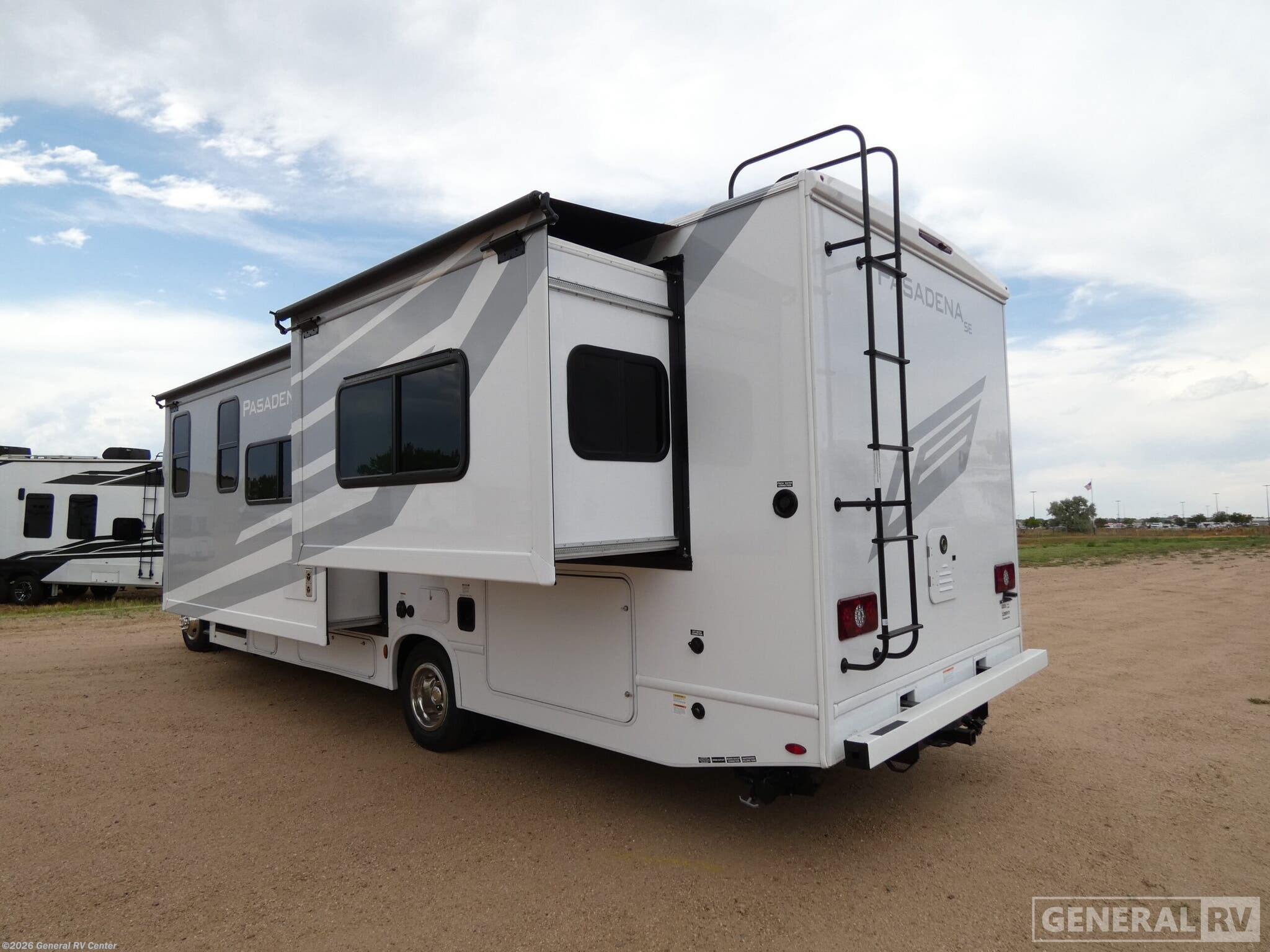 2026 Pasadena SE29 by Thor Motor Coach from General RV Center in Longmont, Colorado