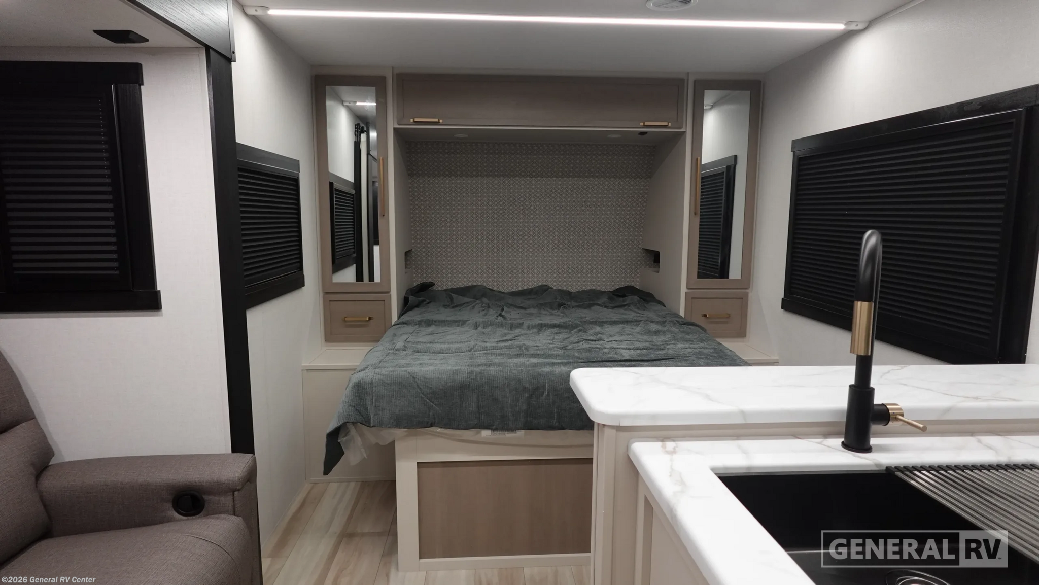 New 2026 Forest River SALEM-HEMISPHERE 21RBHL available in Longmont, Colorado