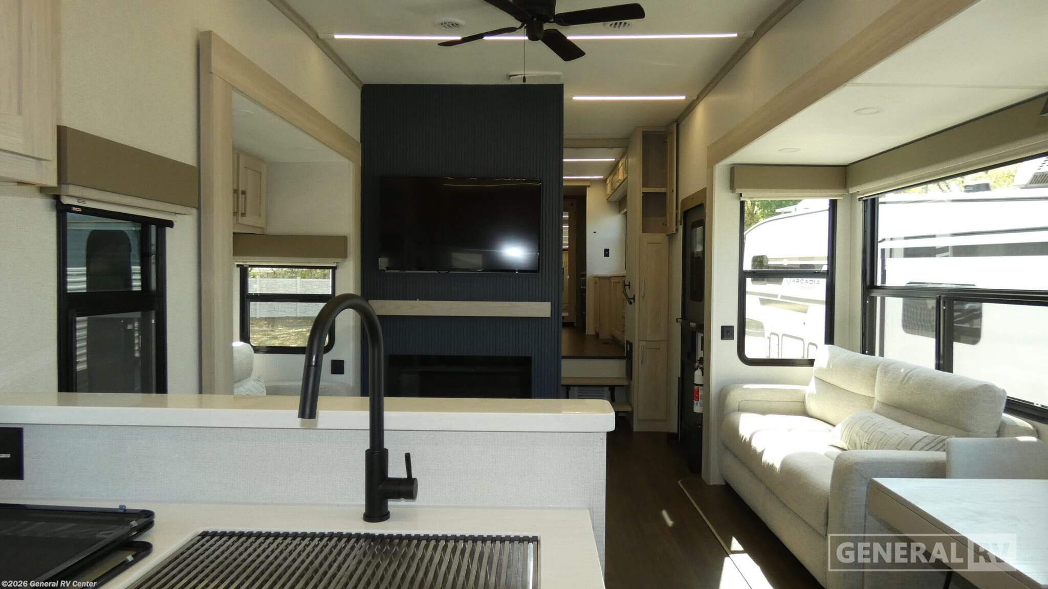 Used 2025 Palomino Columbus 384RKH available in Longmont, Colorado