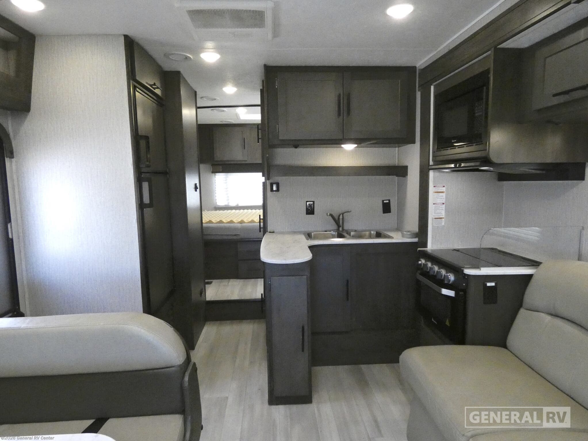 2023 Coachmen Leprechaun 260QB Ford - Used Class C For Sale by General RV Center in Longmont, Colorado