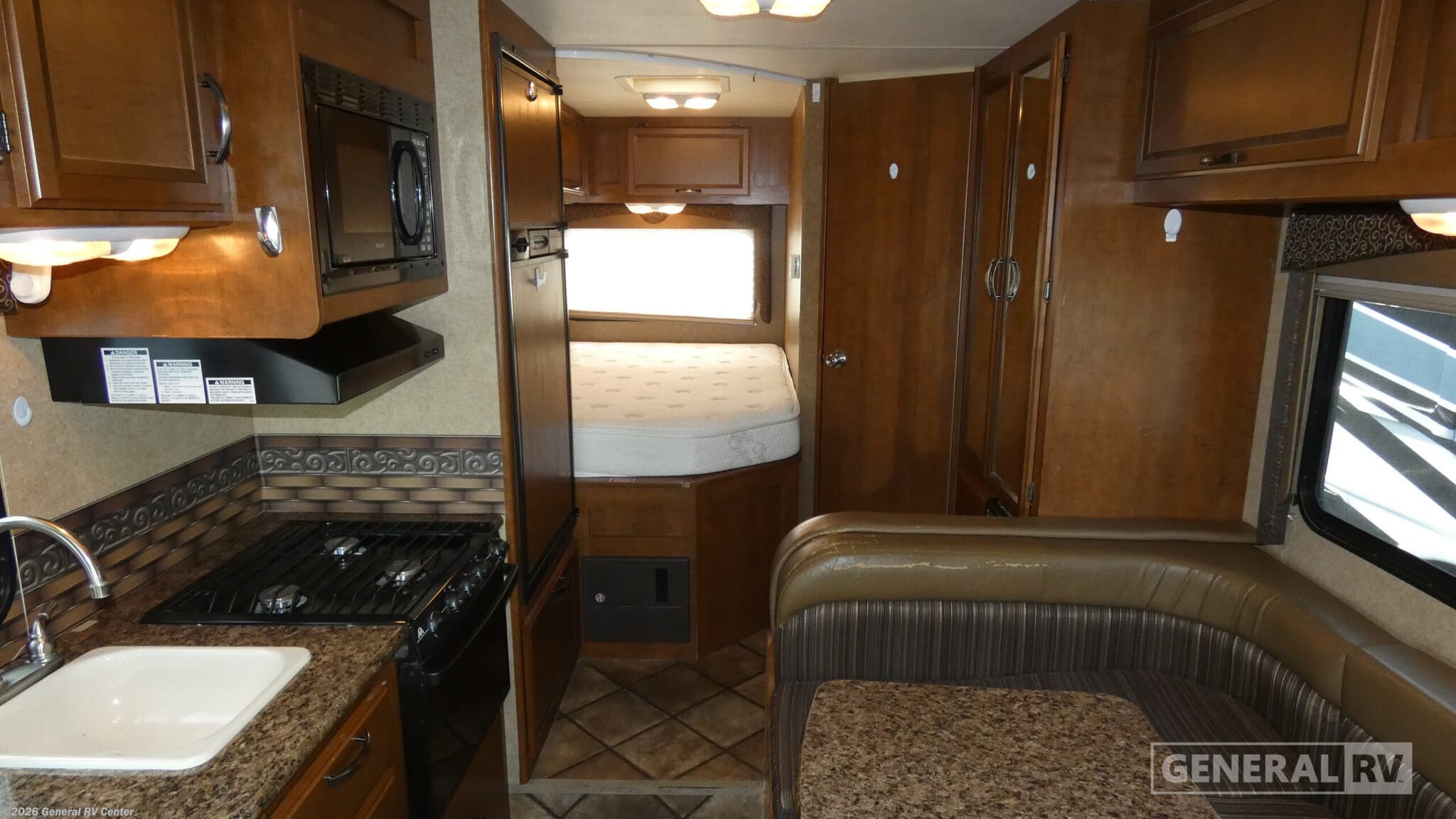 2014 Thor Motor Coach Four Winds 22E - Used Class C For Sale by General RV Center in Longmont, Colorado