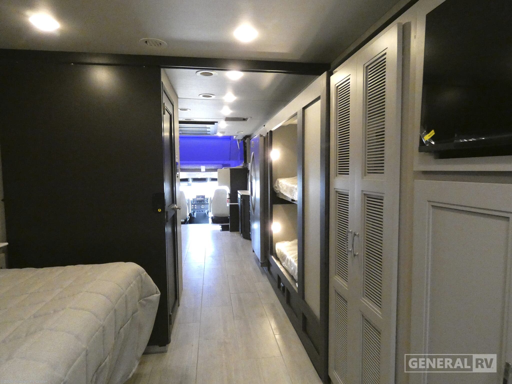 New 2026 Thor Motor Coach Pasadena SV 38XL available in Longmont, Colorado