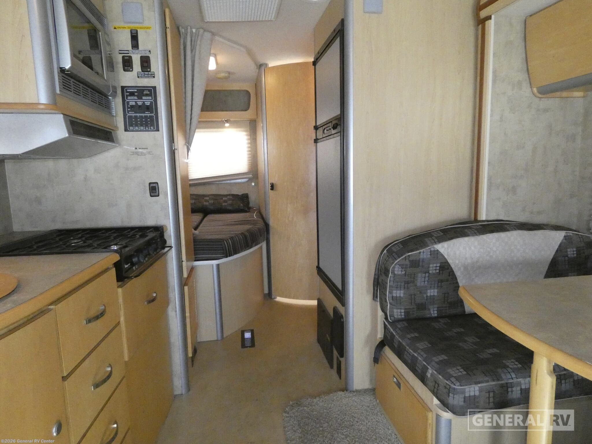 2006 Winnebago View 23J - Used Class C For Sale by General RV Center in Longmont, Colorado