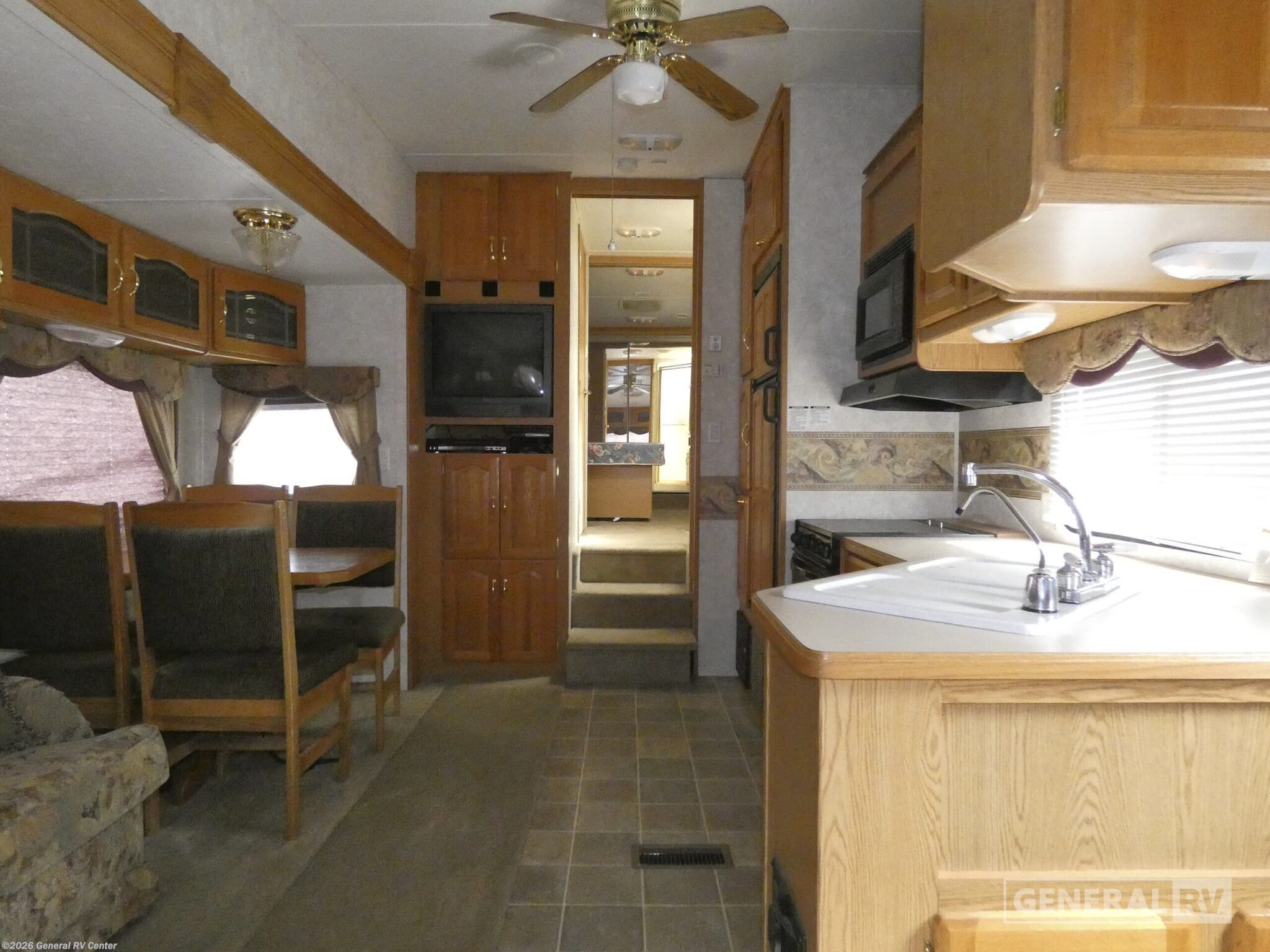 Used 2004 Keystone Montana 2955RL available in Longmont, Colorado