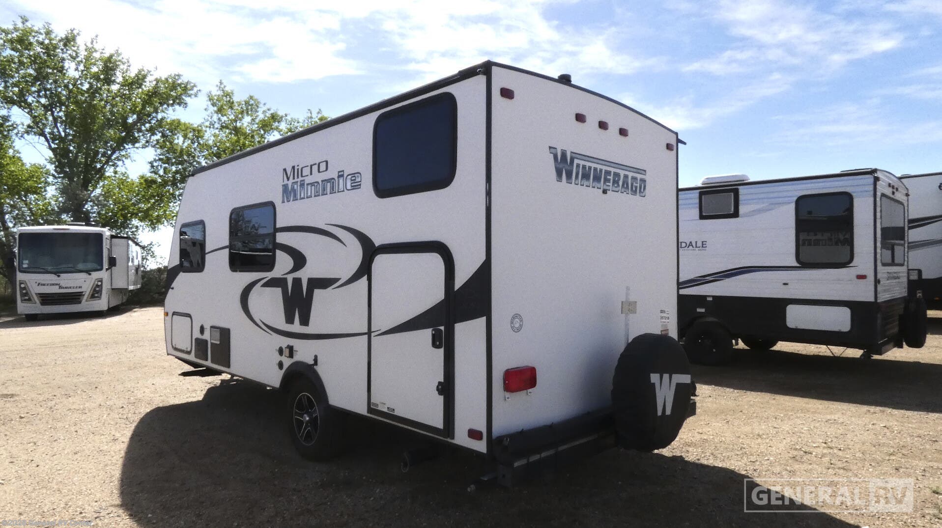 2017 Micro Minnie 1700BH by Winnebago from General RV Center in Longmont, Colorado