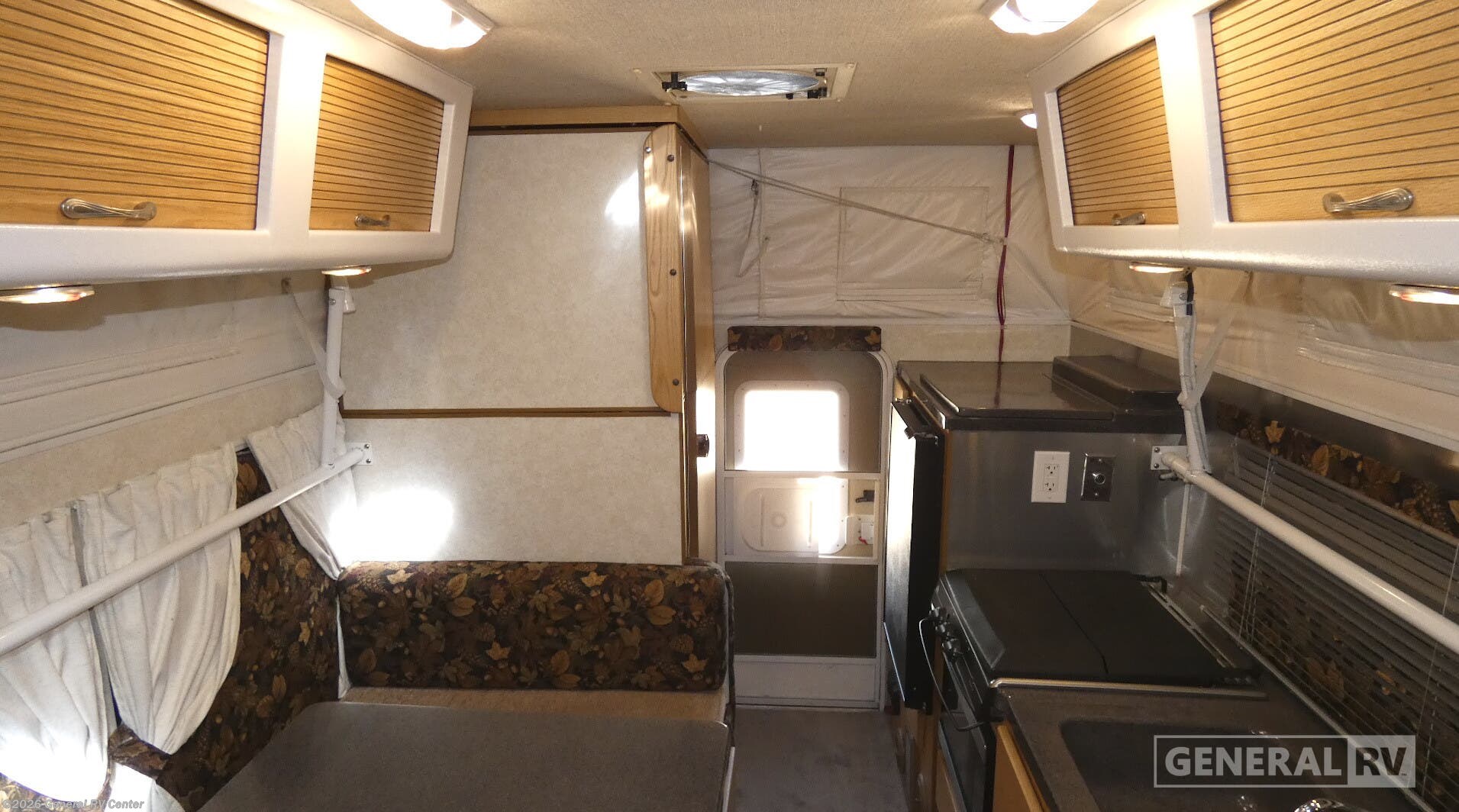 2011 Hallmark UTE XS - Used Truck Camper For Sale by General RV Center in Longmont, Colorado