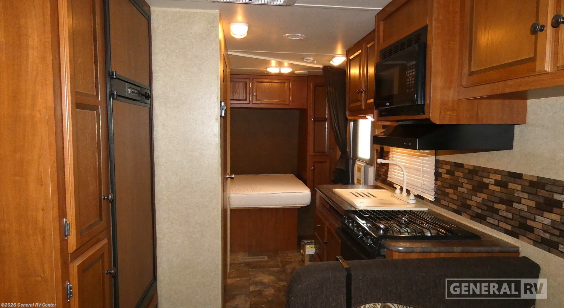 Used 2014 Jayco Jay Flight 19RD available in Longmont, Colorado