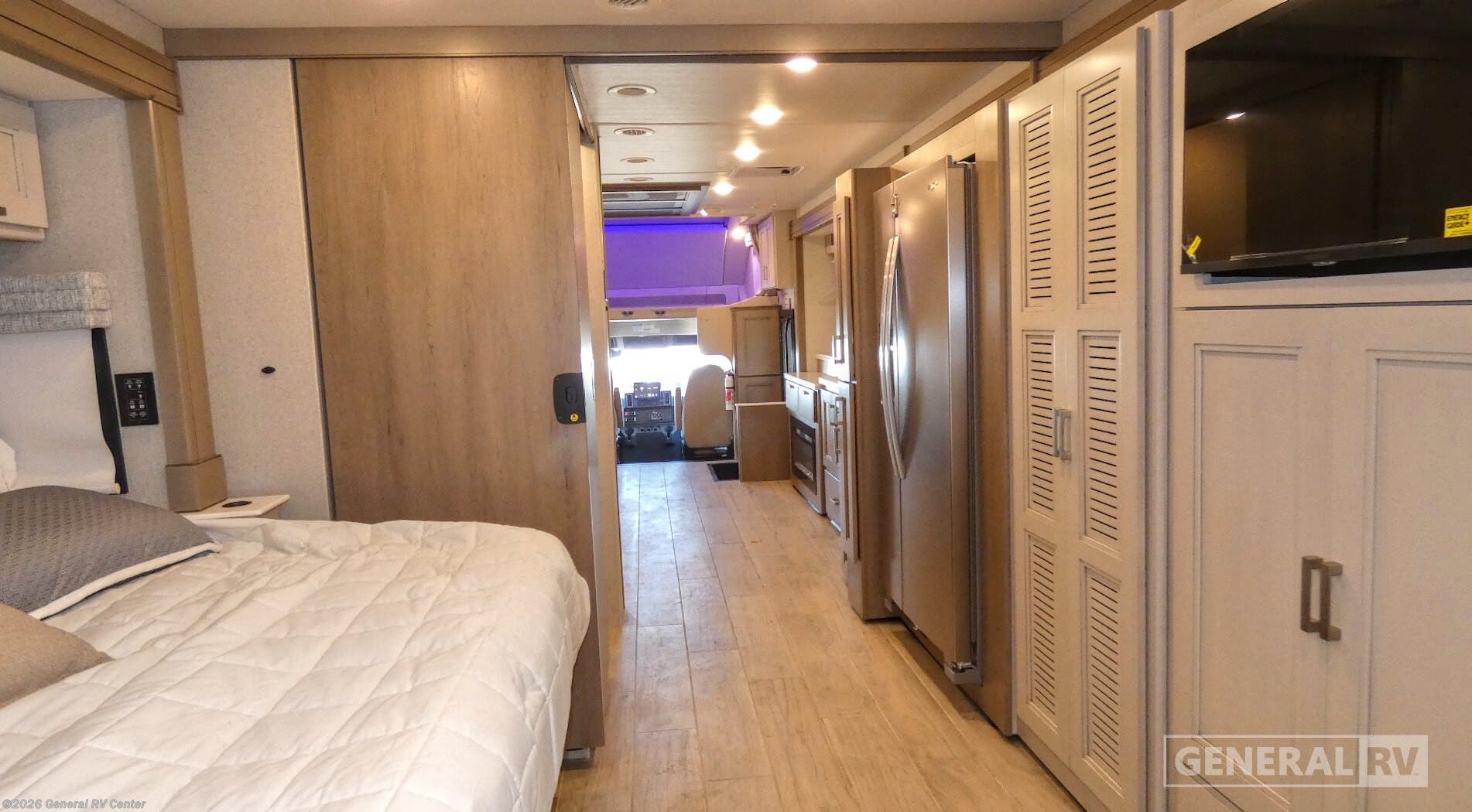 New 2027 Thor Motor Coach Pasadena SV 38DX available in Longmont, Colorado