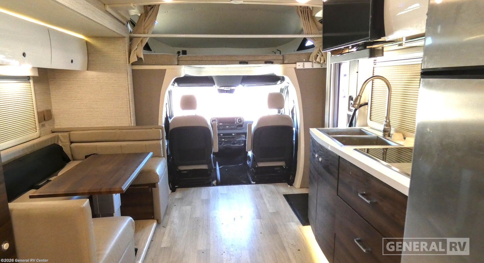 Used 2022 Winnebago View 24J available in Longmont, Colorado