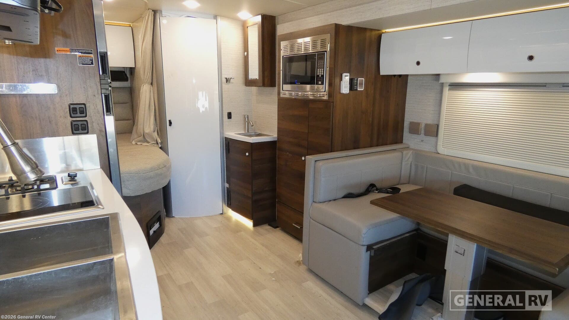 2022 Winnebago View 24J - Used Class C For Sale by General RV Center in Longmont, Colorado