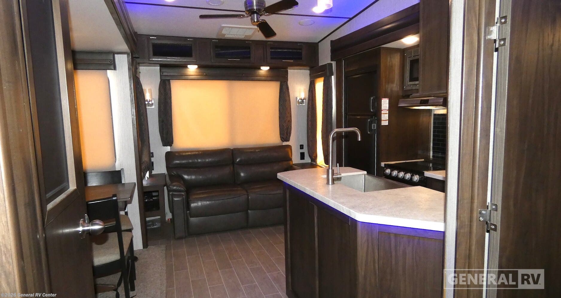 2019 Forest River Cherokee Arctic Wolf 295QSL8 - Used Fifth Wheel For Sale by General RV Center in Longmont, Colorado