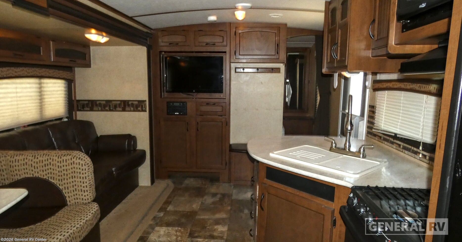 Used 2014 Jayco White Hawk ULTRA LITE 27RBOK available in Longmont, Colorado