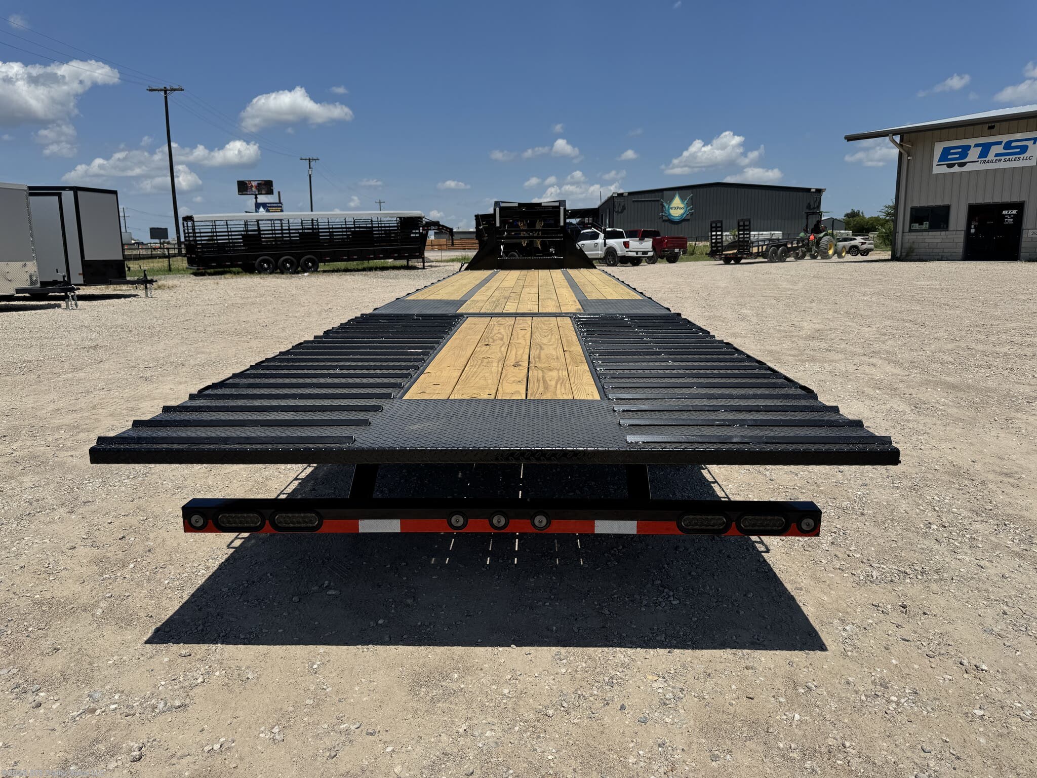 2027 Load Trail GL photo 4