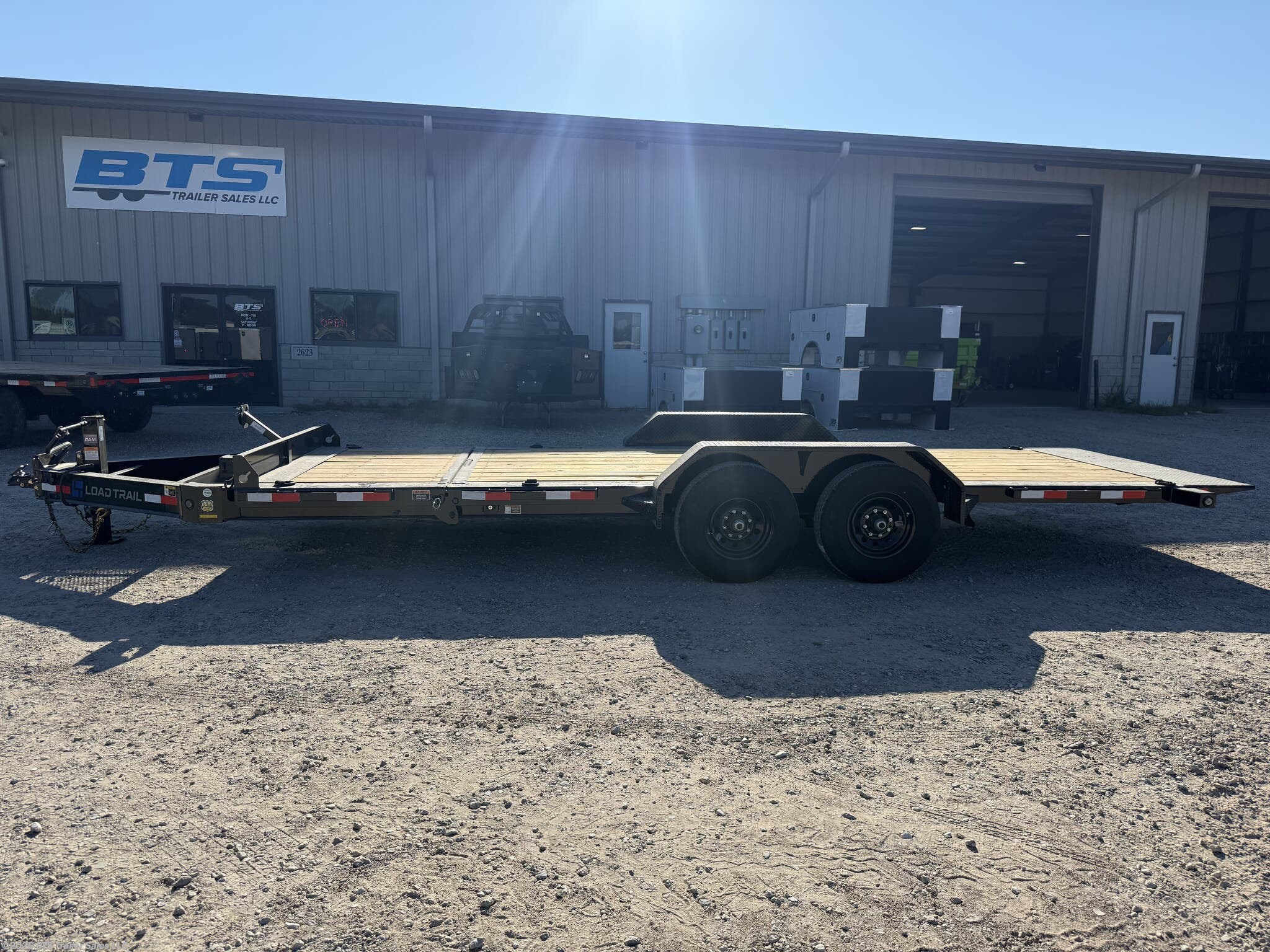 2027 Load Trail TH