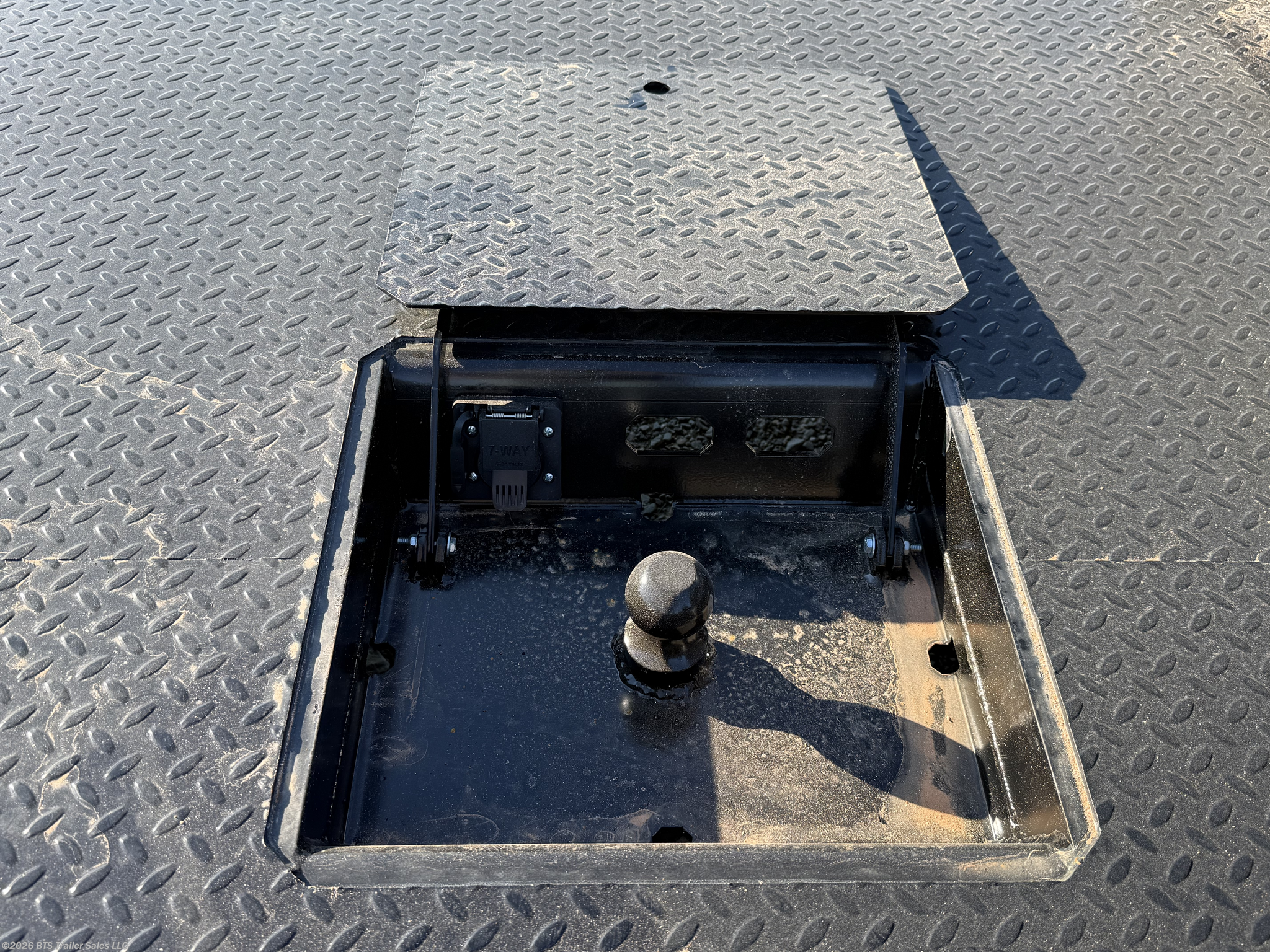 2027 BedBoss ARMOR-DECK photo 5