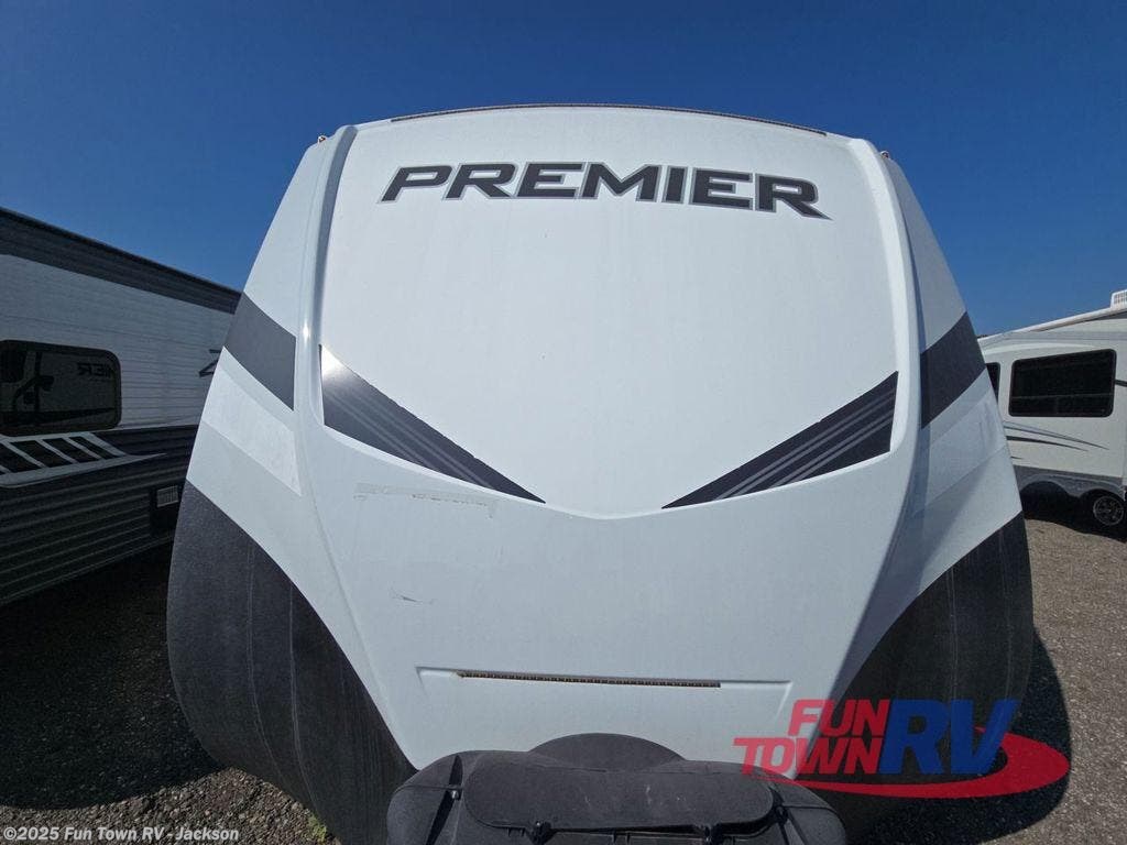 2021 Keystone Bullet 30RIPR - Used Travel Trailer For Sale by Fun Town RV - Jackson in Jackson, Mississippi