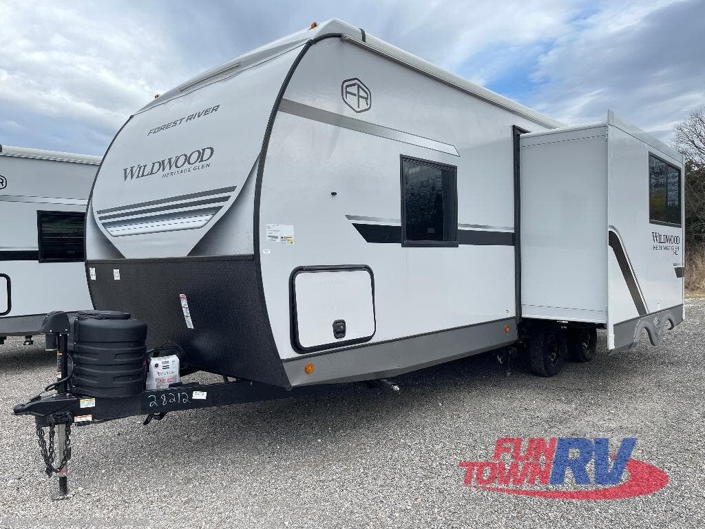 2026 Wildwood Heritage Glen Hyper-Lyte 24RBHL by Forest River from Fun Town RV - Jackson in Jackson, Mississippi