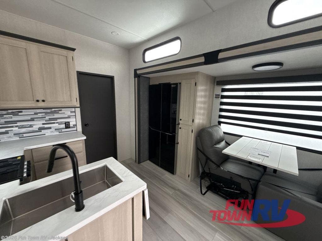 New 2026 Prime Time LaCrosse 44PARK available in Jackson, Michigan