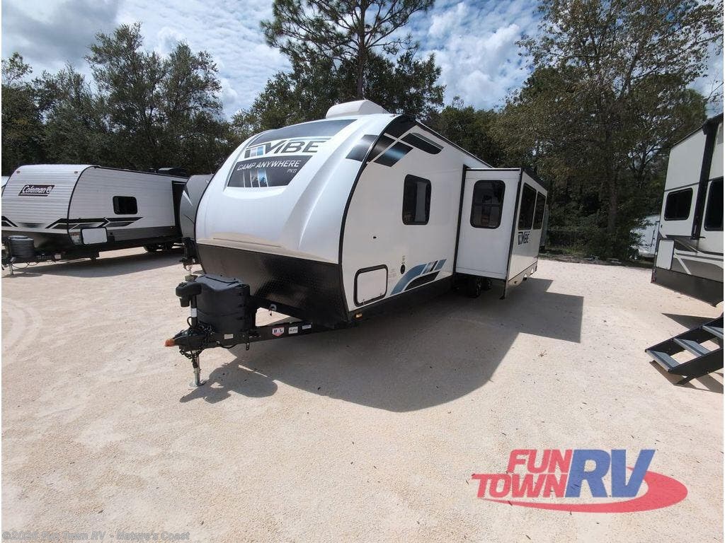 Used 2022 Forest River Vibe 26BH available in Crystal River, Florida