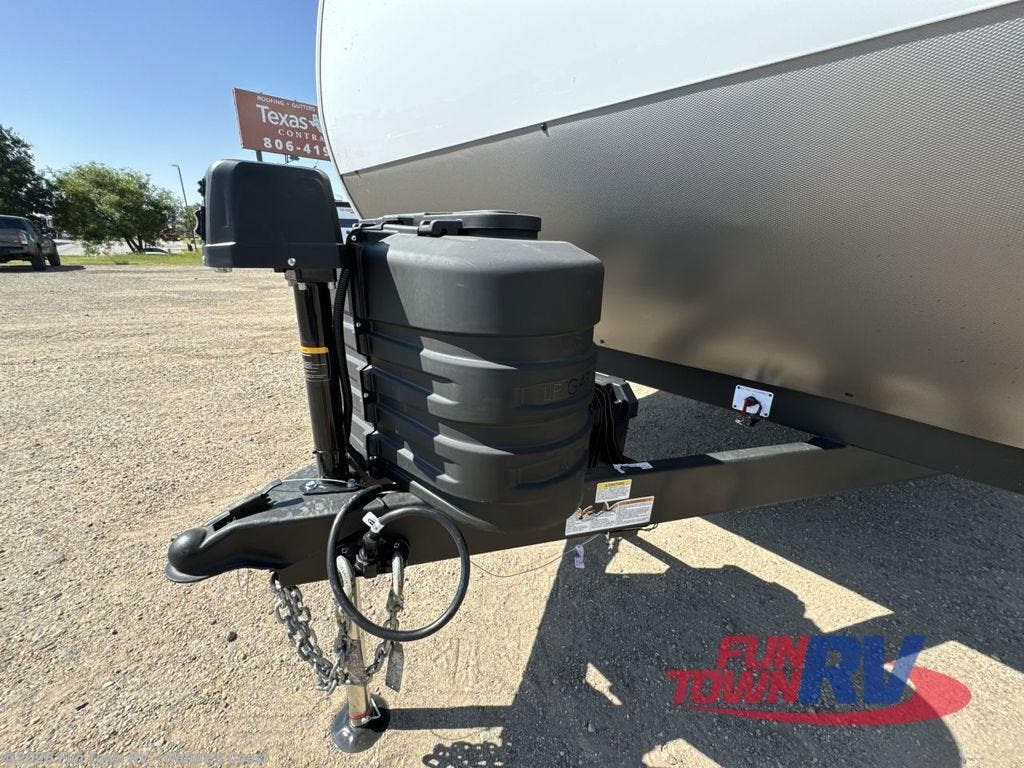 New 2025 Forest River Salem 31KQBTS available in Crystal River, Florida