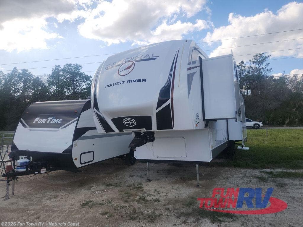 New 2026 Forest River Cardinal 35CRIB available in Crystal River, Florida