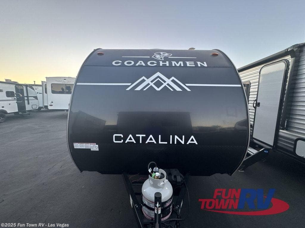 2025 Catalina Summit Series 7 134BHX by Coachmen from Fun Town RV - Las Vegas in Las Vegas, Nevada