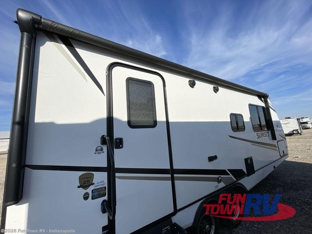 Used 2022 CrossRoads Sunset Trail SS212RB available in EDINBURGH, Indiana