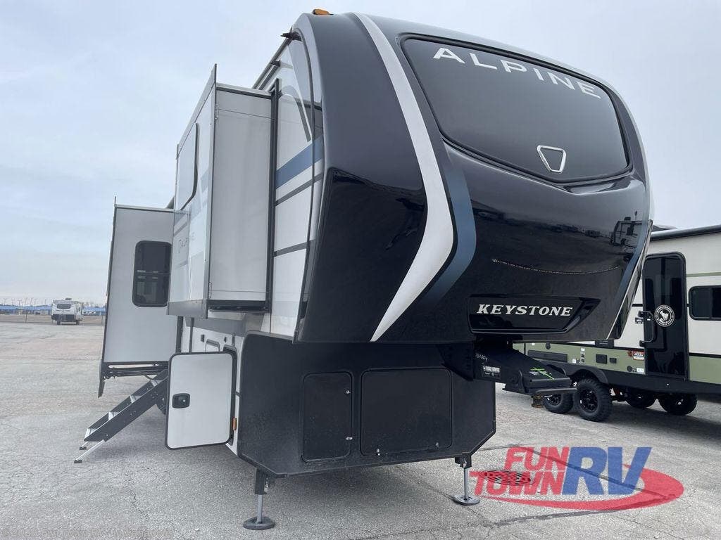 2026 Alpine 3820FK by Keystone from Fun Town RV - Indianapolis in EDINBURGH, Indiana