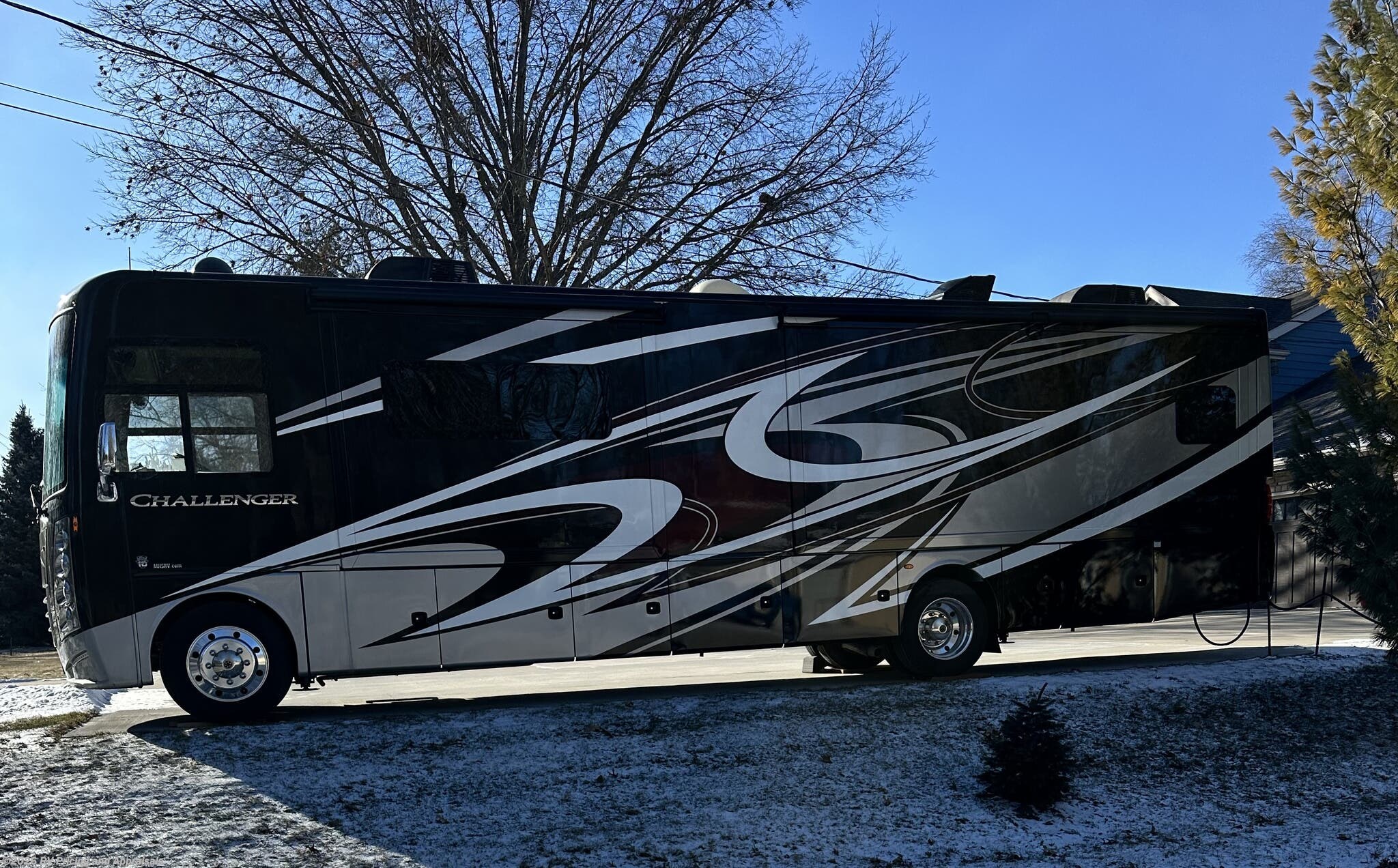 Used 2020 Thor Motor Coach Challenger 37YT- LOCATED IN JOHNSTON, IOWA available in , Florida