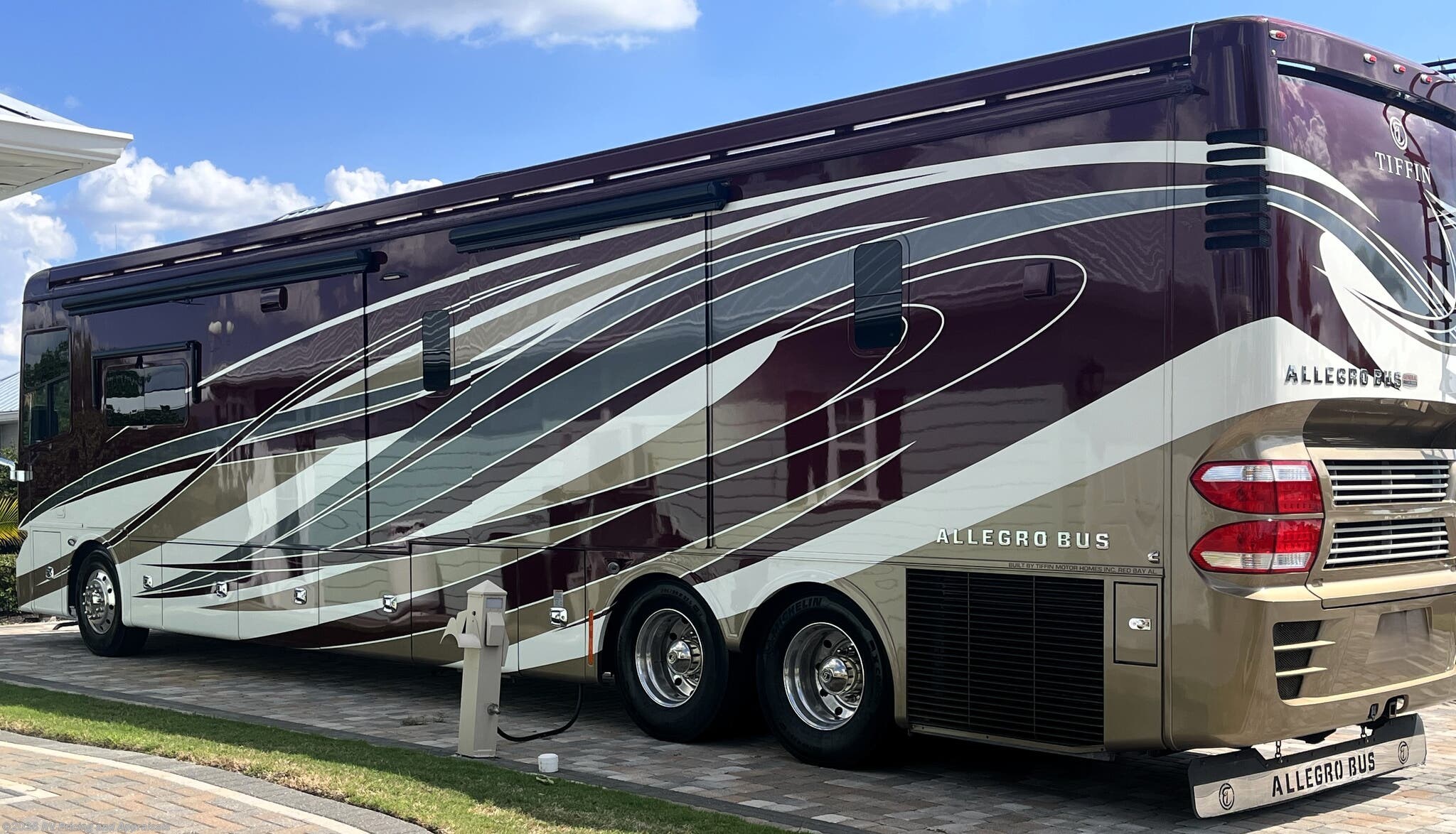 Used 2016 Tiffin Allegro Bus 45OP- Located in Arcadia, Florida available in , Florida